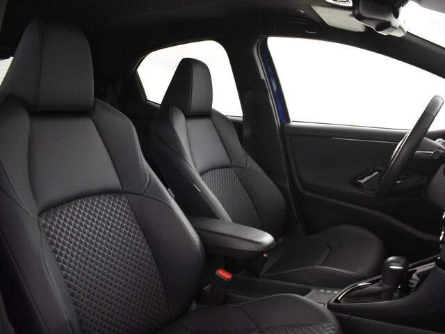 Toyota YARIS 1.5 Hybrid 130 Executive | JBL audio | Blind Spot | Halfleer