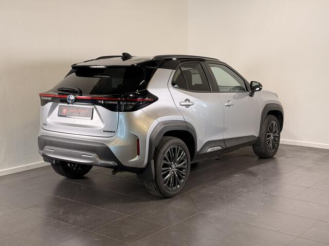 Toyota YARIS Cross 1.5 Hybrid Adventure | Panoramadak | JBL | Stoel/stuurverwarming |