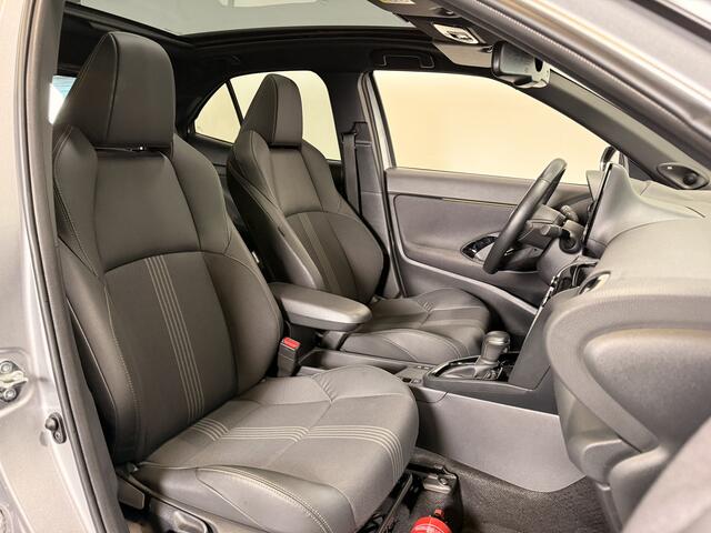 Toyota YARIS Cross 1.5 Hybrid Adventure | Panoramadak | JBL | Stoel/stuurverwarming |
