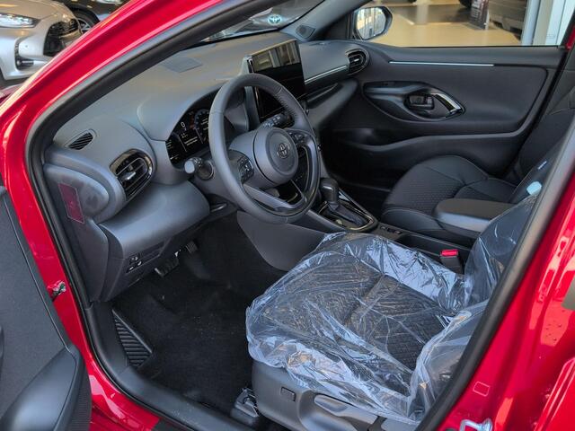 Toyota YARIS 1.5 Hybrid 130 Executive | Actie Auto | Parkeersensoren voor en achter | Apple Carplay | Android Auto | Dodehoekdetectie