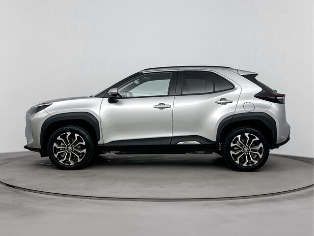 Toyota YARIS Cross 1.5 Hybrid 115 Dynamic Comfort Pack | Parkeersensoren | Stoel / Stuur / Voorruit Verwarming | Onderweg-naar-dealer