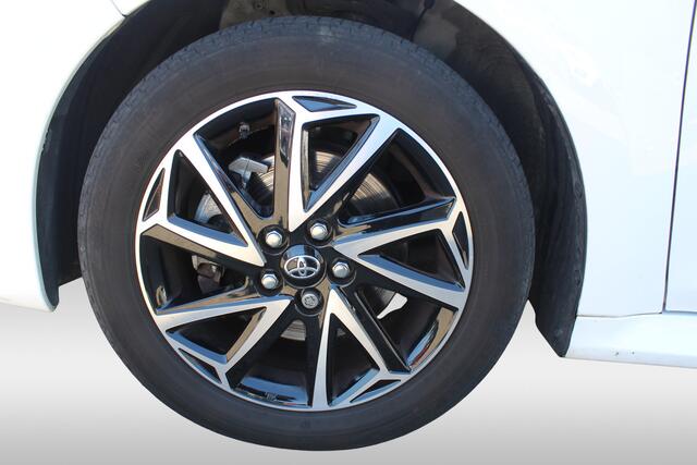 Toyota YARIS 1.5 Hybrid 115 Executive Automaat l Stoelverwarming l Lendesteun l LM velgen l Spiegelverwarming