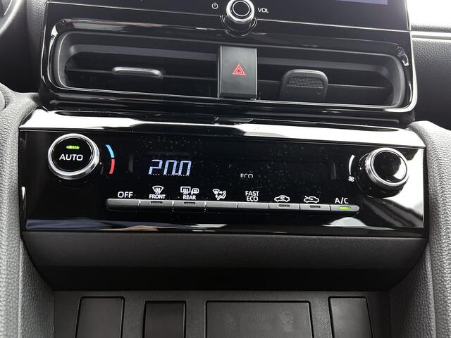Toyota YARIS Cross 1.5 Hybrid 115 First Edition | NL dealeronderhouden | Stuur en stoelverwarming |