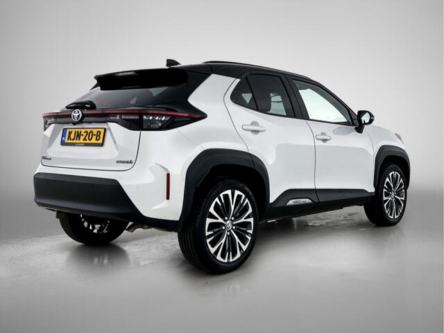 Toyota YARIS Cross 1.5 Hybrid First Edition | Parkeersensoren | Stoel -en stuurwielverwarming |