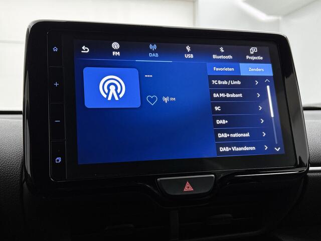 Toyota YARIS Cross 1.5 Hybrid First Edition | Parkeersensoren V + A | Camera | Climate control | Stoelverwarming |