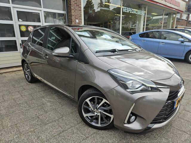 Toyota YARIS 1.5 Hybrid Premium PANO