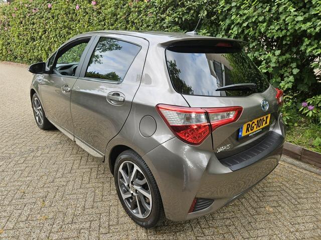 Toyota YARIS 1.5 Hybrid Premium PANO