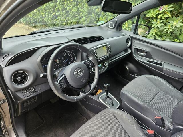 Toyota YARIS 1.5 Hybrid Premium PANO