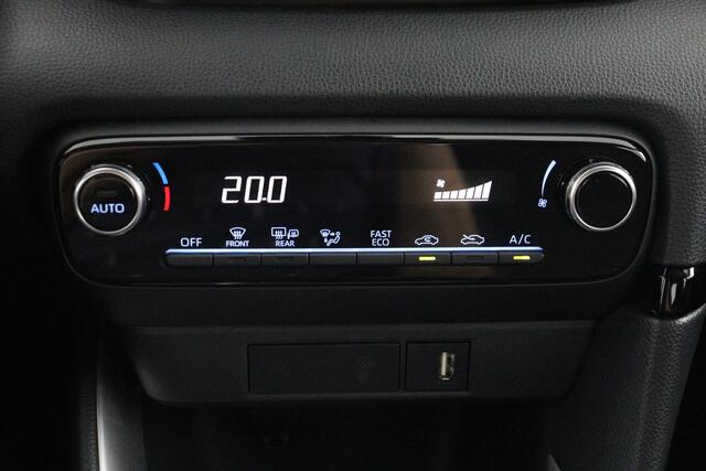Toyota YARIS 1.5 Hybrid Dynamic | Apple Carplay/Android Auto |