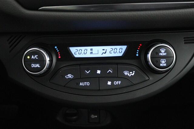 Toyota YARIS 1.5 VVT-i Active | Automaat | Climate control | Cruise control | Parkeercamera |
