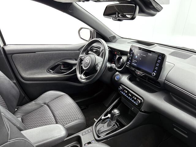 Toyota YARIS 1.5 Hybrid Executive | Navigatie | BLS | Head-up |