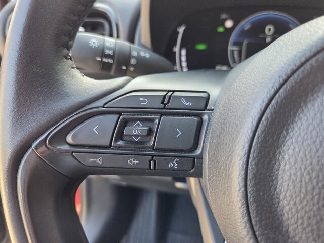Toyota YARIS Cross 1.5 Hybrid 115 Active Ad. Cruisecontrol PDC V+A LMV