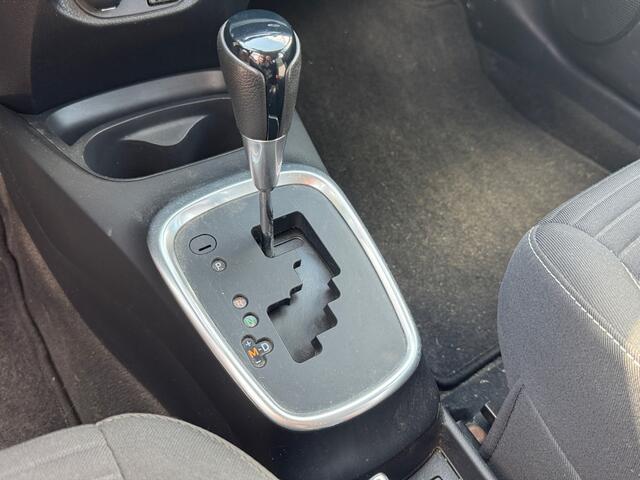 Toyota YARIS 1.5 VVT-i Active Aut- Camera, Navigatie, Lane Assist, Bots Waarschuwing, Clima