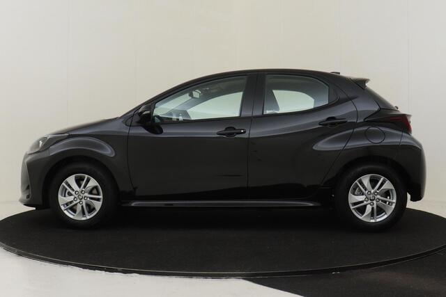 Toyota YARIS 1.5 HYBRID 115 ACTIVE *PRIVATE LEASE V.A. ¤379,- P/M!* -CAMERA|ADAP.CRUISE|CARPLAY|LED|LENDESTEUN|15"