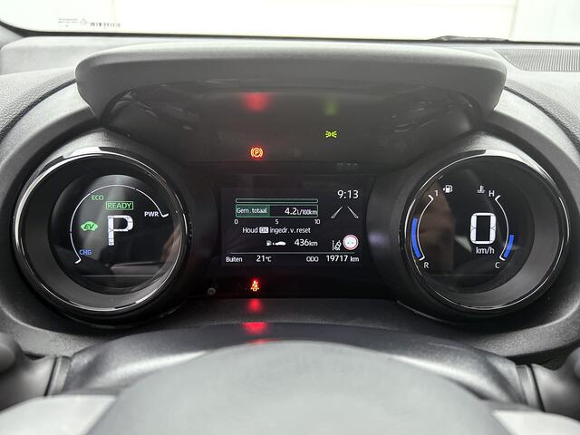 Toyota YARIS 1.5 Hybrid Executive | 1e Eigenaar | Dealer Onderhouden | Red Pakket | Stoelverwarming | Blindspot | Onderweg-naar-dealer