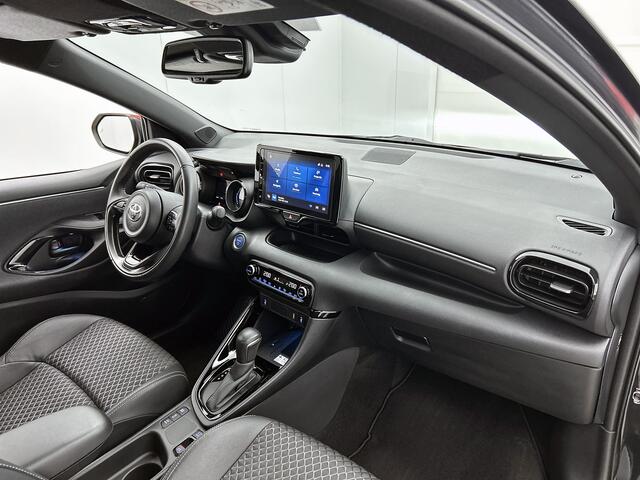 Toyota YARIS 1.5 Hybrid Executive | 1e Eigenaar | Dealer Onderhouden | Red Pakket | Stoelverwarming | Blindspot | Onderweg-naar-dealer