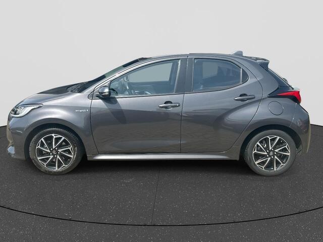 Toyota YARIS 1.5 Hybrid Dynamic RIJKLAAR | Climate Control | Cruise Control | Camera | Navi via App