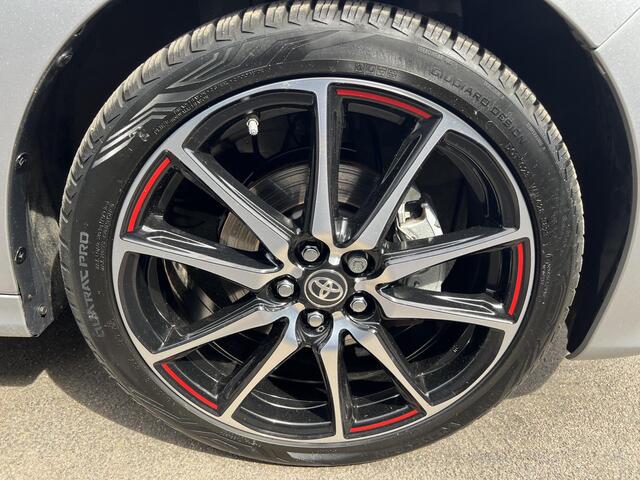 Toyota YARIS 1.5 Hybrid GR Sport Panoramadak, dodehoekdetectie, Stoel- & Stuurwiel verwarmd, LMV, JBL, HUD, 1e eign. Nieuw geleverd en dealeronderhouden
