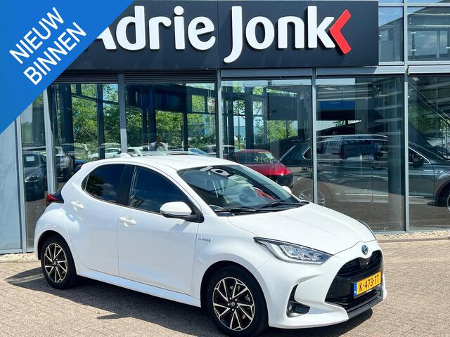 Toyota YARIS 1.5 Hybrid Dynamic AUTOMAAT | A. CAMERA | APPLE CARPLAY/ANDROID AUTO | 16"LM VELGEN | ADAPTIVE CRUISE CONTROLE | NED. AUTO |