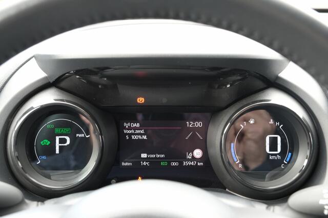 Toyota YARIS 1.5 Hybrid Executive Automaat | JBL Premium audio met 8 speakers