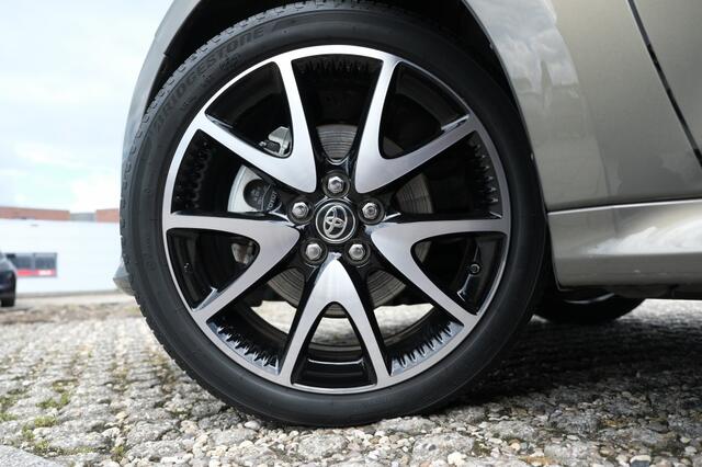 Toyota YARIS 1.5 Hybrid Executive Automaat | JBL Premium audio met 8 speakers