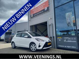 toyota-yaris-1.5-hybrid-active---1-