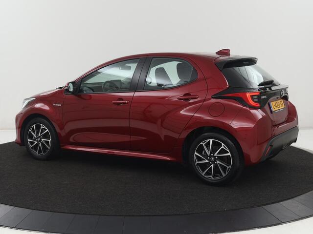 Toyota YARIS 1.5 Hybrid Dynamic | Carplay | Adaptive cruise | Keyless | Camera | Full LED | Climate control | 16'' | Bluetooth | DAB | Regensensor | Origineel NL