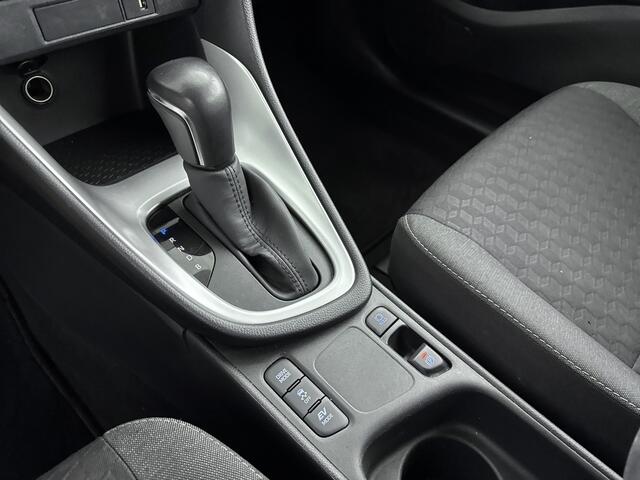 Toyota YARIS 1.5 Hybrid 115 First Edition | Parkeercamera | Apple Carplay-Android Auto | Cruise Control Adaptief |