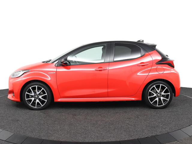 Toyota YARIS 1.5 Hybrid Launch Edition | leder | stoelverwarming | Bi-Tone | Apple Carplay/Android Auto |