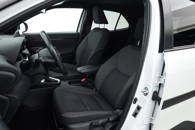 Toyota YARIS Cross 1.5 Hybrid Dynamic | Stoel- Stuurverw. | Dodehoekdet. | Camera | Adapt. Cruise | Keyless | 17'' | All Seasons