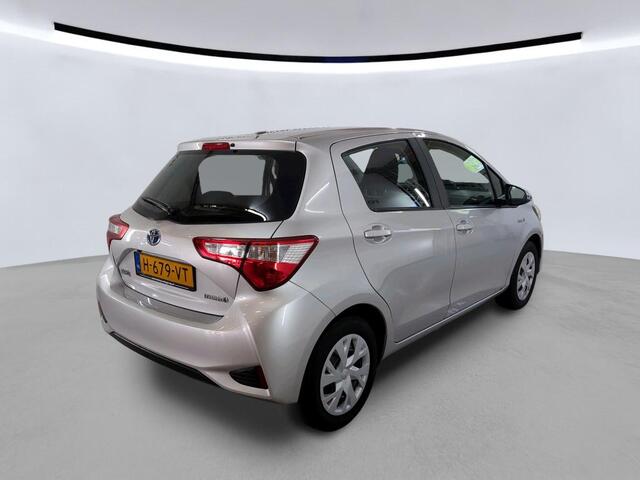 Toyota YARIS 1.5 Hybrid Active Camera Cruise Climate Control