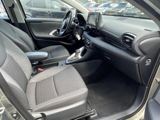 Toyota YARIS 1.5 Hybrid Active Parkeersensoren V+A