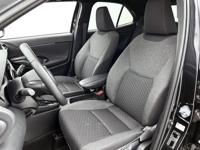 Toyota YARIS Cross 1.5 Hybrid Dynamic | Parkeersensoren V+A | Stuur-Stoelverwarming | Dode Hoek Detectie | Onderweg-naar-dealer