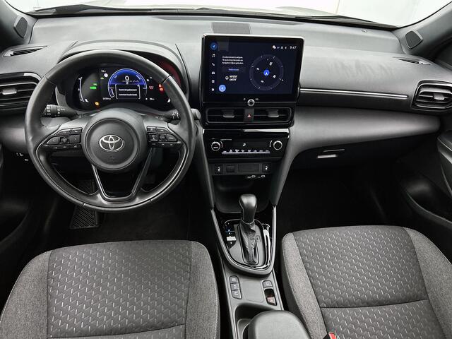 Toyota YARIS Cross 1.5 Hybrid 115 First Edition Comfort Pack | BTW Voertuig | NL Auto | Stoel+Stuurverwarming | Dodehoekdetectie | Parkeersensoren Voor+Achter | Cruise Control Adaptive | Climate Control | Apple CarPlay/Android Auto |