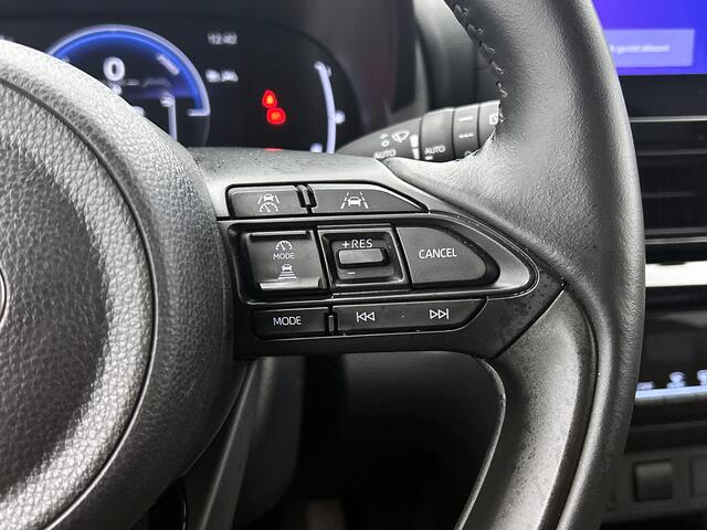 Toyota YARIS Cross 1.5 Hybrid Dynamic Plus | Stuur-Stoelverwarming | Dode Hoek Detectie |