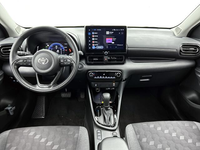 Toyota YARIS 1.5 Hybrid 115 Dynamic Comfort Pack | BTW Voertuig | Dodehoekdetectie | Stoel+stuurverwarming | Parkeersensoren Voor+Achter | Draadloze telefoonlader | Cruise Control Adaptive | Apple CarPlay/Android Auto |