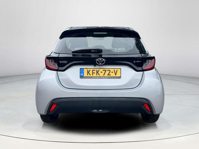 Toyota YARIS 1.5 Hybrid 115 Active | Stoel- + stuurverwarming | Parkeersensoren | Carplay | Licht metalen velgen |
