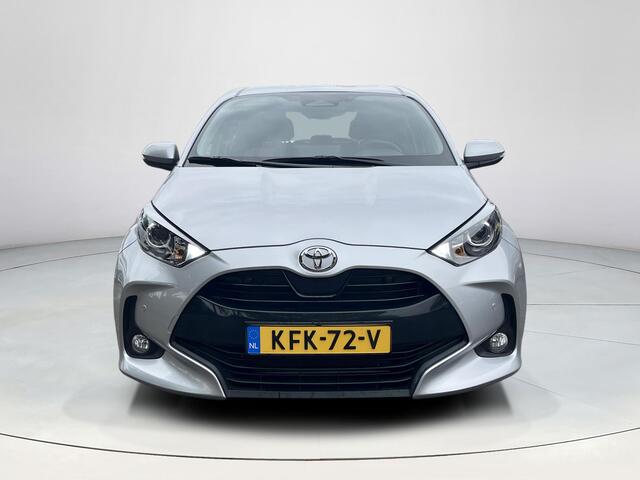 Toyota YARIS 1.5 Hybrid 115 Active | Stoel- + stuurverwarming | Parkeersensoren | Carplay | Licht metalen velgen |