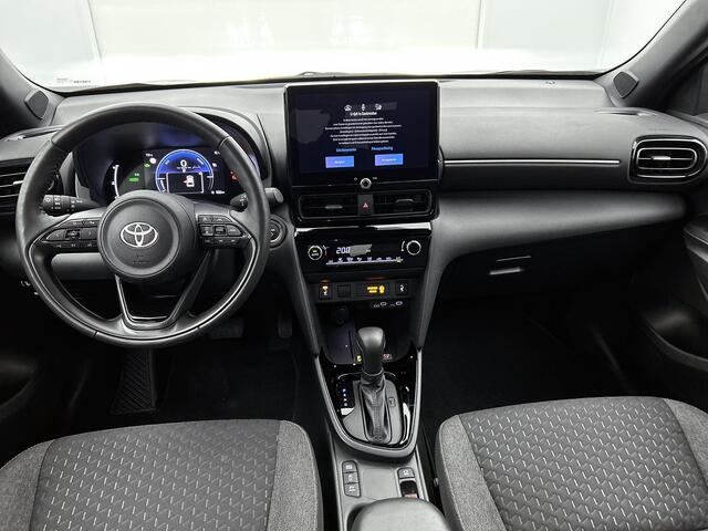 Toyota YARIS Cross 1.5 Hybrid 115 Dynamic Comfort pack | BTW Voertuig | Dodehoek detectie | Stoel+Stuurverwarming | Parkeersensoren voor+achter | draadloze lader telefoon | Cruise Control Adaptive | Climate Control | Apple CarPlay/Android Auto |