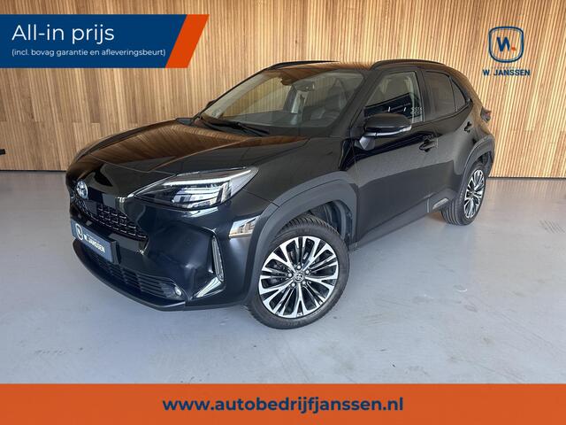 Toyota YARIS Cross 1.5 Hybrid Executive Panorama dak | Trekhaak | All season