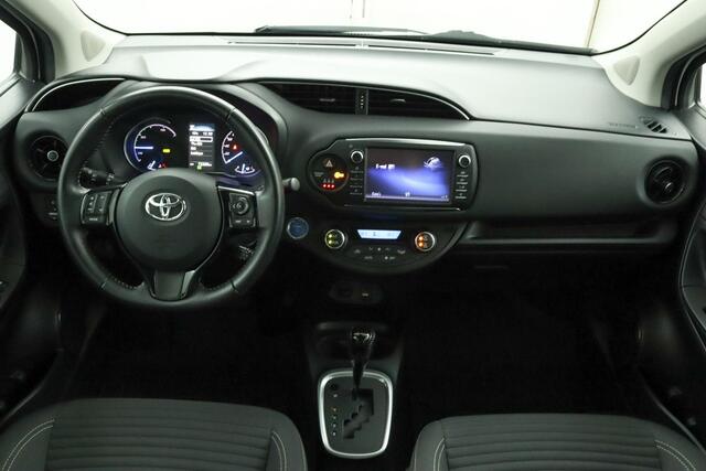 Toyota YARIS 1.5 Hybrid Design Sport | Cruise Control | Airco | Achteruitrijcamera | Lichtmetalen velgen |