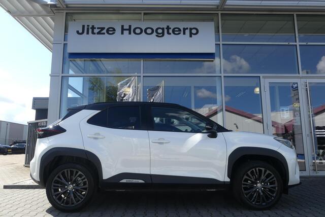Toyota YARIS Cross 1.5 Hybrid Executive TREKHAAK AFNEEMBAAR (750KG), HUD, STOELVERWARMING, ADAPT. CRUISE, CLIMA, NAVI, CAMERA, PDC V&A, APPLE CARPLAY/ANDROID AUTO, BLIS, KEYLESS, JBL, 11.175KM