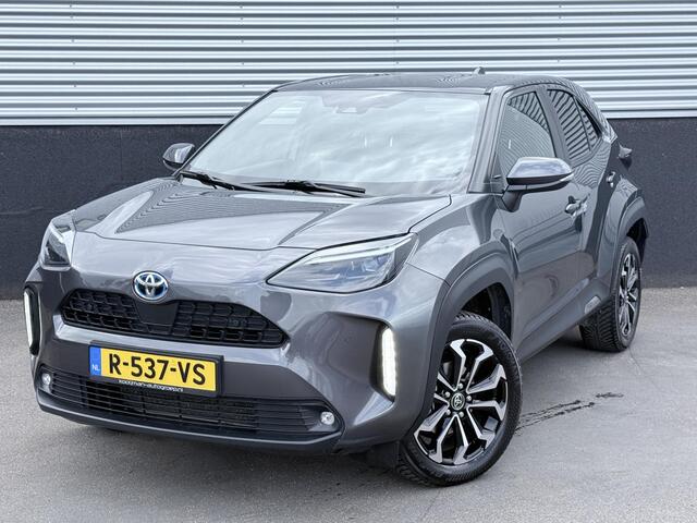 Toyota YARIS Cross 1.5 Hybrid First Edition Stoelverwarming, Parkeersensoren voor + achter, LED, Privacy glass, LMV, Dealeronderhouden, All-season banden