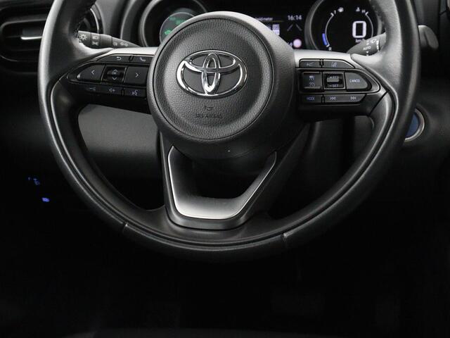 Toyota YARIS 1.5 Hybrid Dynamic | 38.500km NAP | Adaptive Cruise | DAB | Carplay | Full LED | Camera | LM | Keyless | Climate controle | Bluetooth