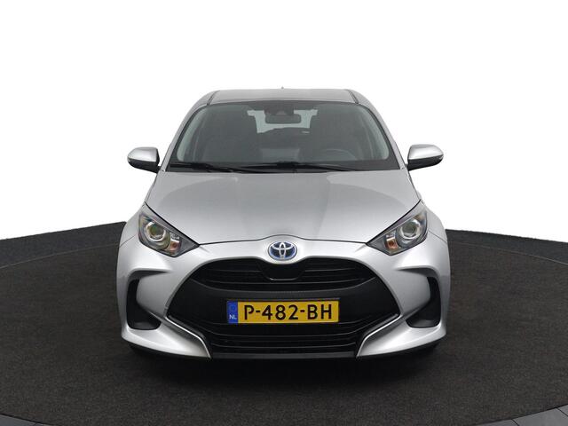 Toyota YARIS 1.5 Hybrid Active Trekhaak | Adaptieve Cruise Control | Climate Control | Lichtsensor | Automaat |