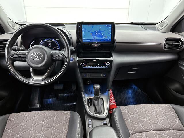 Toyota YARIS Cross 1.5 Hybrid Executive | JBL | Head-Up Display | Dodehoek detectie | Elektrische achterklep | Stoel+stuurverwarming | Trekhaak | Parkeersensoren voor+achter | Apple CarPlay/Android Auto | Cruise control adaptive |