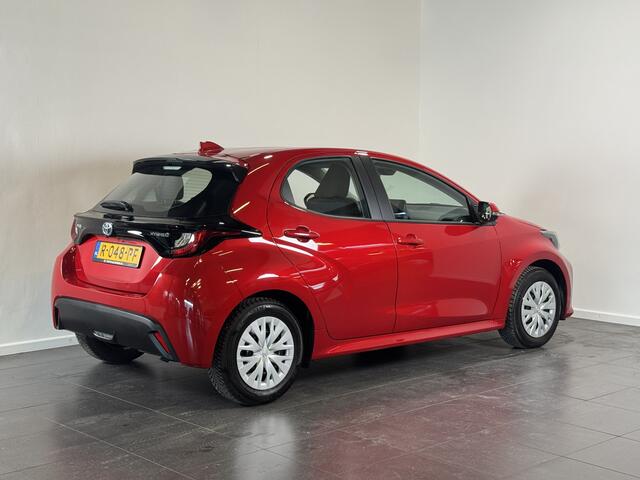 Toyota YARIS 1.5 Hybrid Active | Origineel NL | Lage KM-stand | All Seasons |