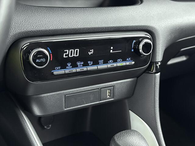 Toyota YARIS 115 Hybrid Dynamic | Navigatie | LED Verlichting | Onderweg-naar-dealer
