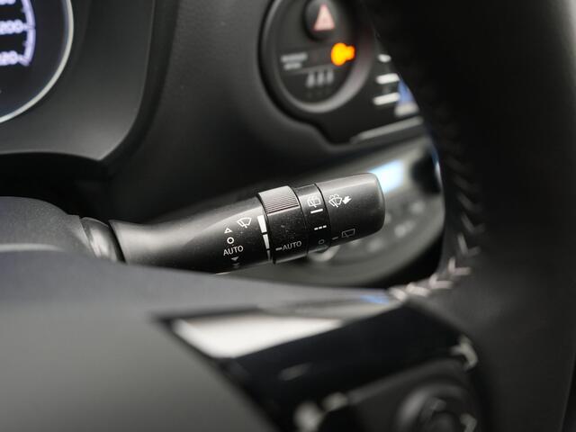 Toyota YARIS 1.5 Hybrid Executive | Dealer Onderhouden | Trekhaak | Onderweg-naar-dealer