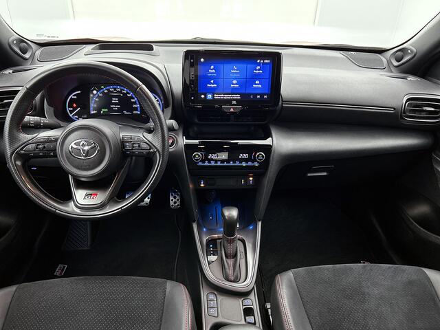 Toyota YARIS Cross 1.5 Hybrid GR Sport GR 18" velgen | JBL | El. Achterklep | PDC V+A | HUD | Stoelverw. |